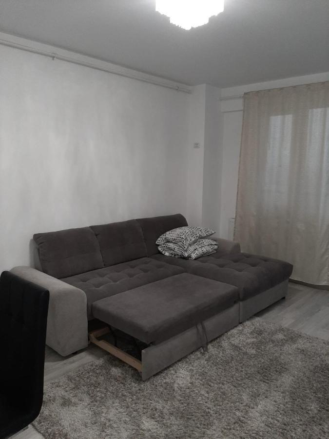Luxury Daniel Apartament Residence Militari Roşu Εξωτερικό φωτογραφία