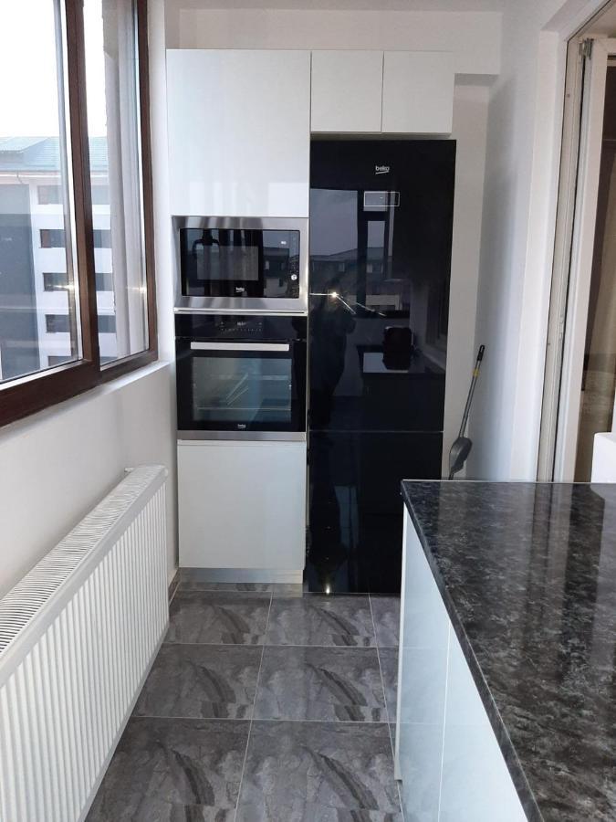 Luxury Daniel Apartament Residence Militari Roşu Εξωτερικό φωτογραφία
