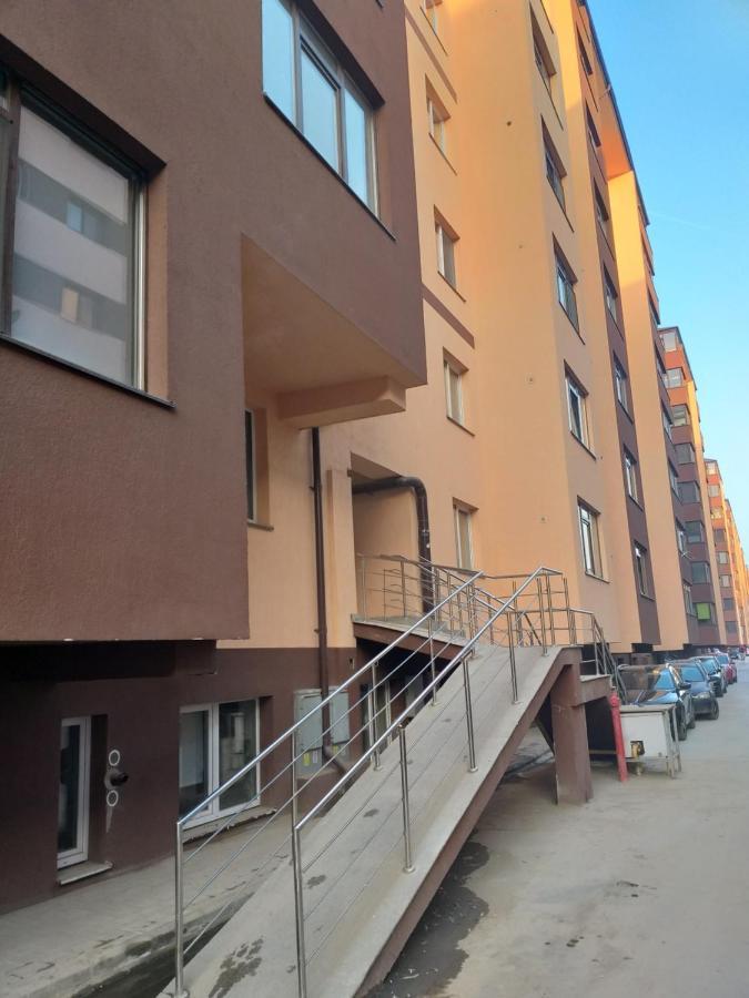 Luxury Daniel Apartament Residence Militari Roşu Εξωτερικό φωτογραφία